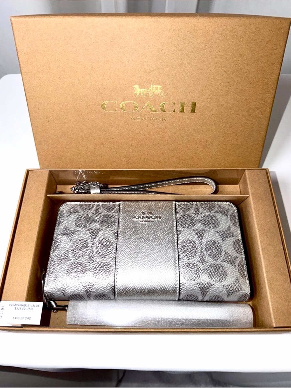 💞NIB COACH Metallic Signature Long Zip Around Wallet Gray Silver Snowflake Charm